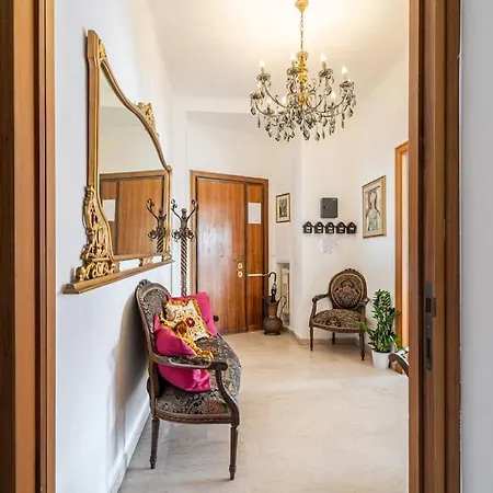 Bigfamilyflats-vatican&aurelio Apartment *